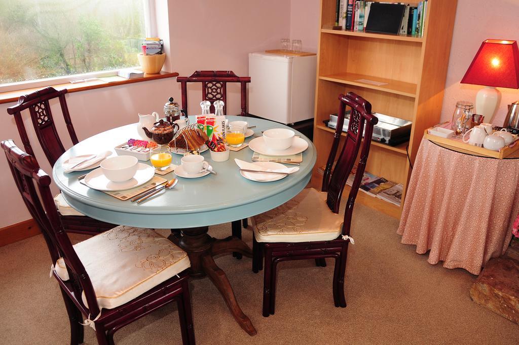 Bank Cottage B&B Нюпорт Екстериор снимка