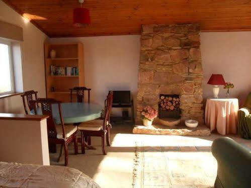 Bank Cottage B&B Нюпорт Екстериор снимка